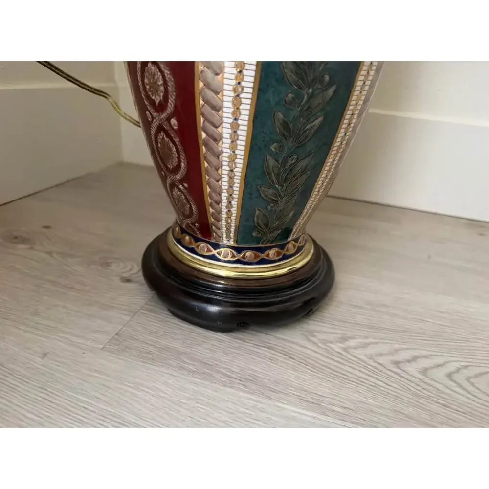 Vintage Florentine Chinoiserie Chinese-style Porcelain Table Lamp with Lampshade